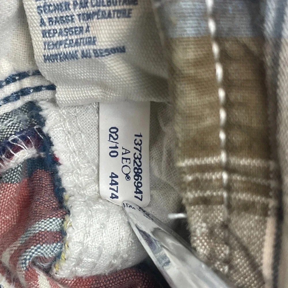 American‎ Eagle Shorts Mens 30 India Madras Patched Plaid Chino Classic Length - Picture 13 of 13